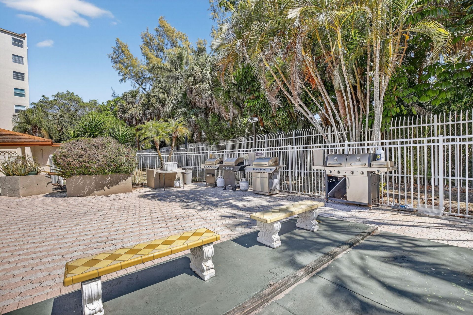 3910 Inverrary Boulevard, Unit 802-b, Lauderhill, FL 33319 Photo