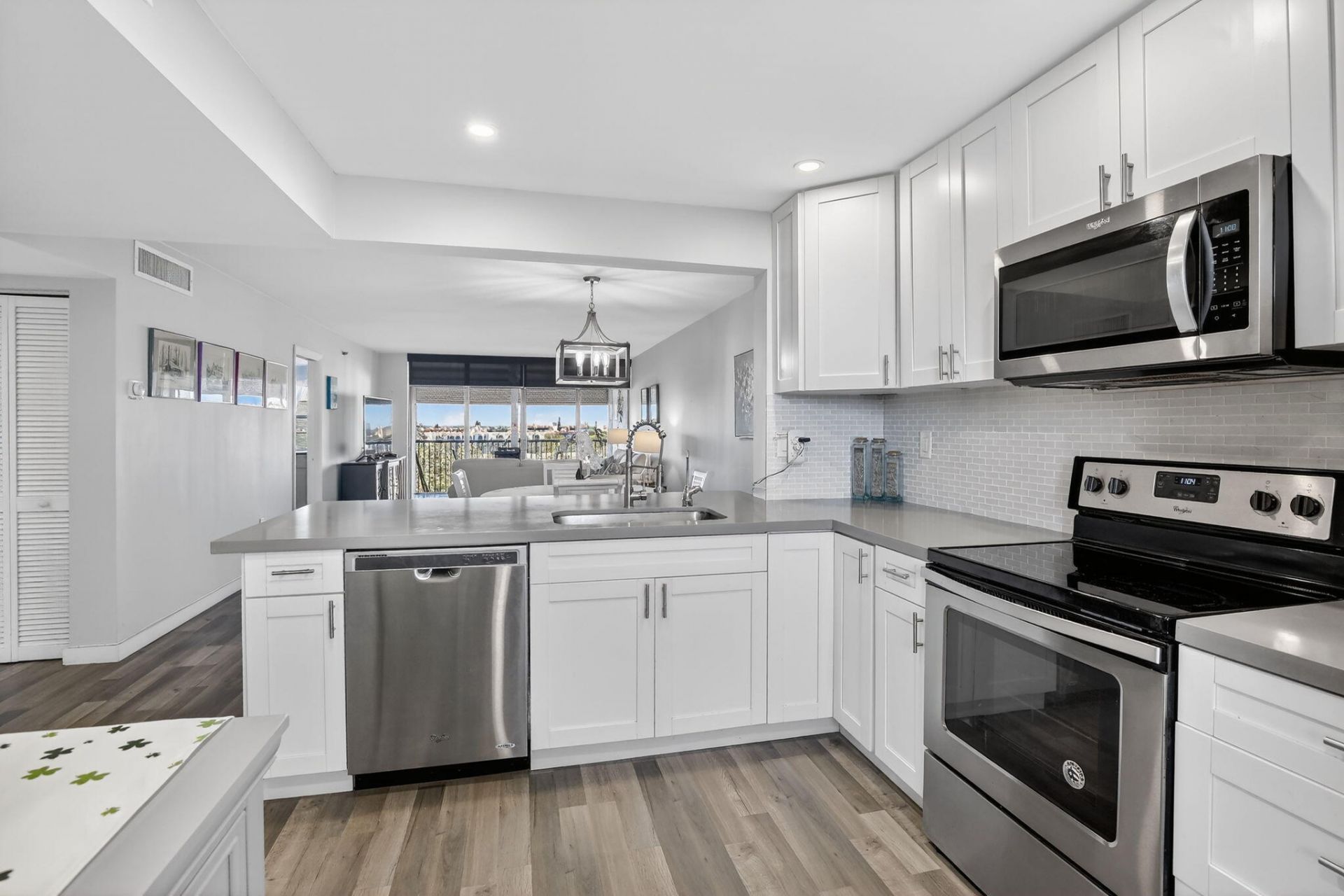 3910 Inverrary Boulevard, Unit 802b, Lauderhill, FL 33319 Photo