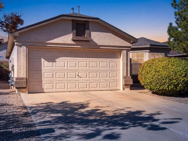 541 Soothing Meadows Drive NE, Rio Rancho, NM 87144