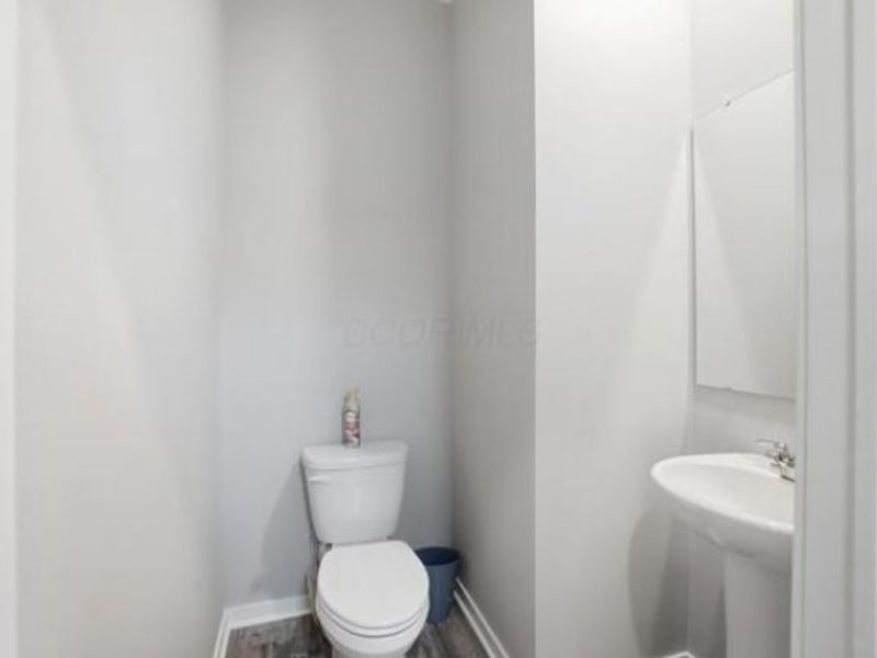 384 Kells Court E, Newark, OH 43055 Photo 10