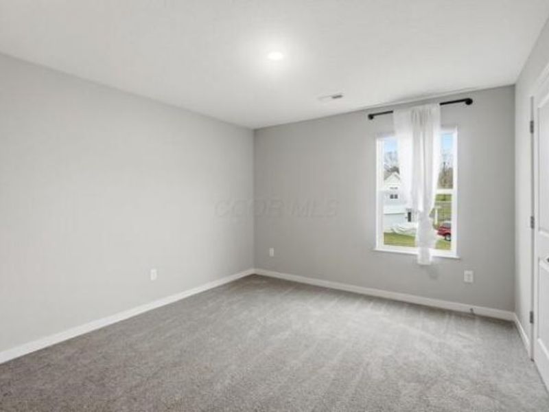 384 Kells Court E, Newark, OH 43055 Photo 15