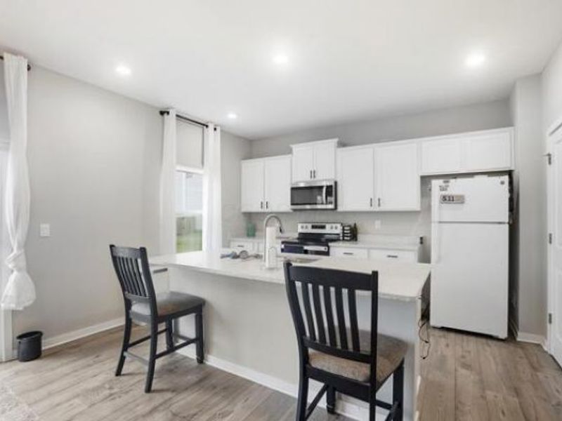 384 Kells Court E, Newark, OH 43055 Photo 5