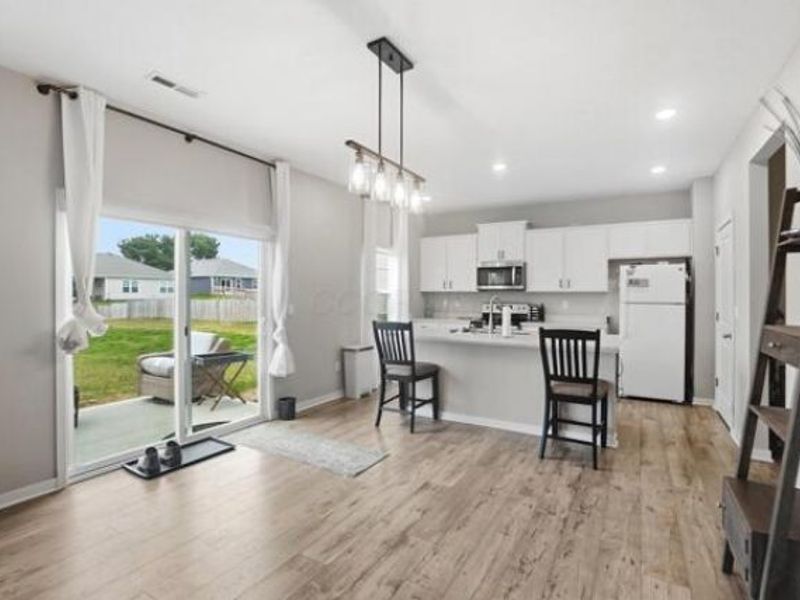 384 Kells Court E, Newark, OH 43055 Photo 7