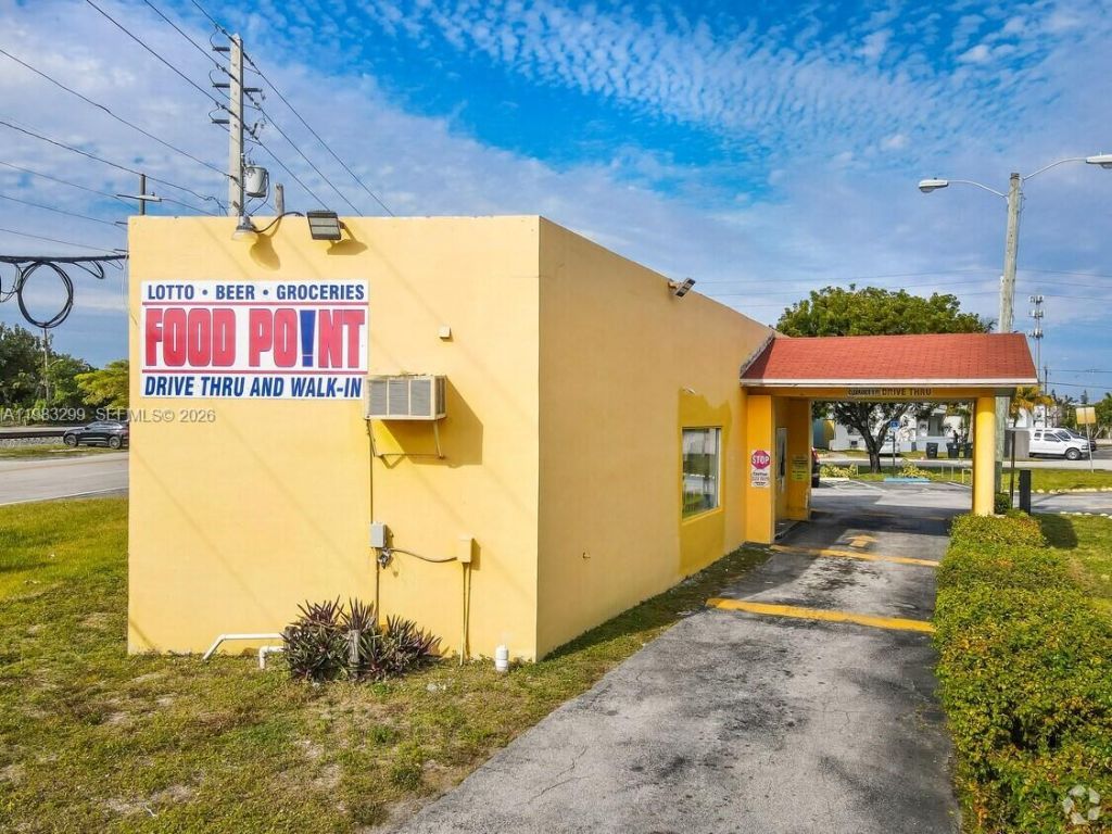 900 Old Federal Hwy, Hallandale Beach, FL 33009 Photo