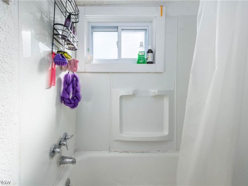 14101 Rainbow Avenue, Cleveland, OH 44111 Photo 16