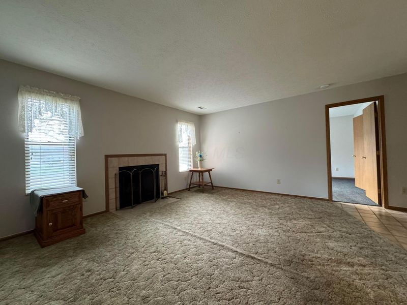 3672 Charlemonte Way, Unit 1, Canal Winchester, OH 43110 Photo 5