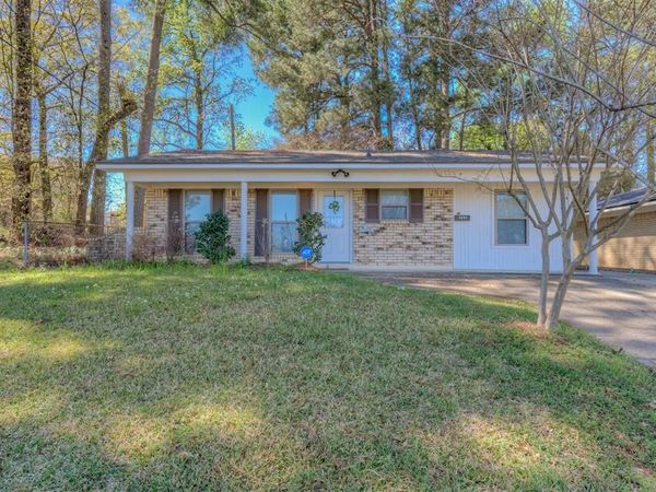 9248 N Southland Park Drive, Shreveport, LA 71118