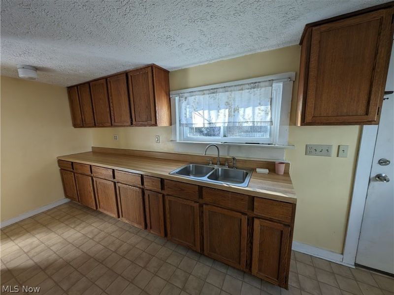 56 Marion Avenue, Mogadore, OH 44260 Photo 8