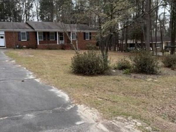 185 Bronwyn Street , Southern Pines, NC 28387