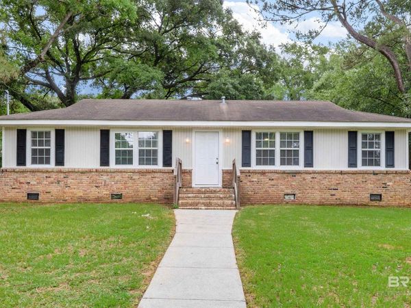 5015 W Santos Drive, Mobile, AL 36619