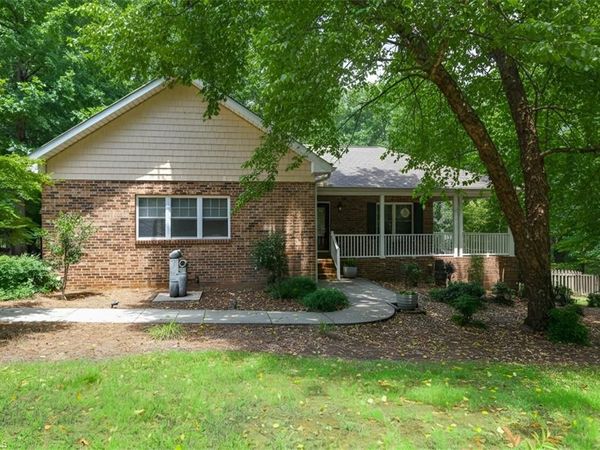 521 Dogwood Drive, Liberty, NC 27298
