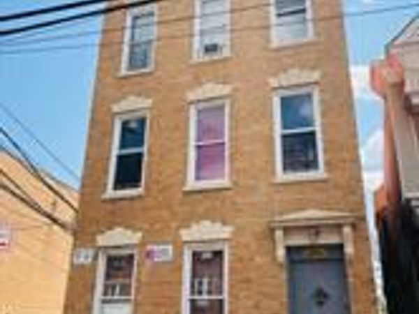 764 E 213th Street , Bronx, NY 10467