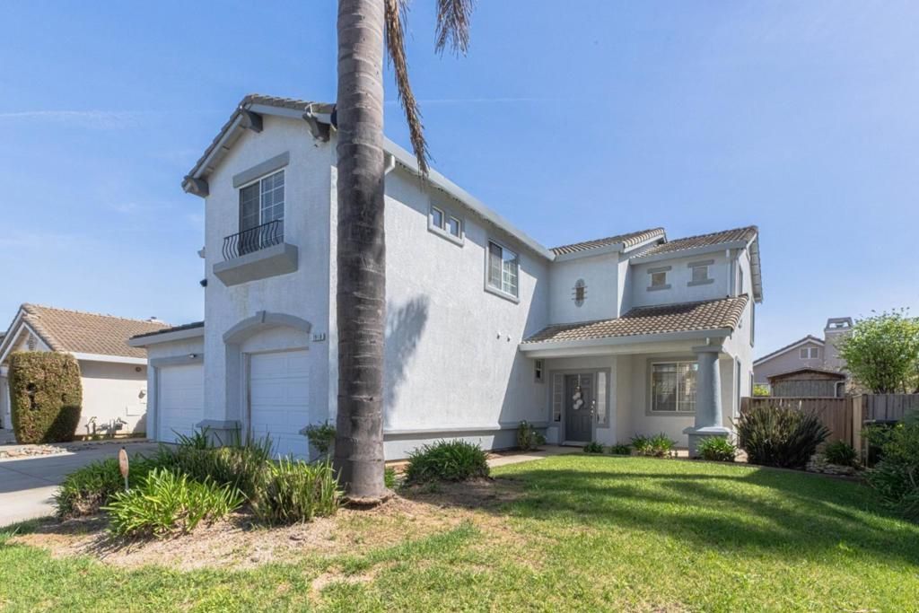 1910 Whitman Street, Salinas, CA 93906 Main Photo