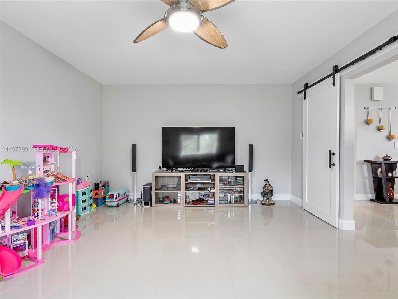 5620 SW 9th St, Plantation, FL 33317 Photo