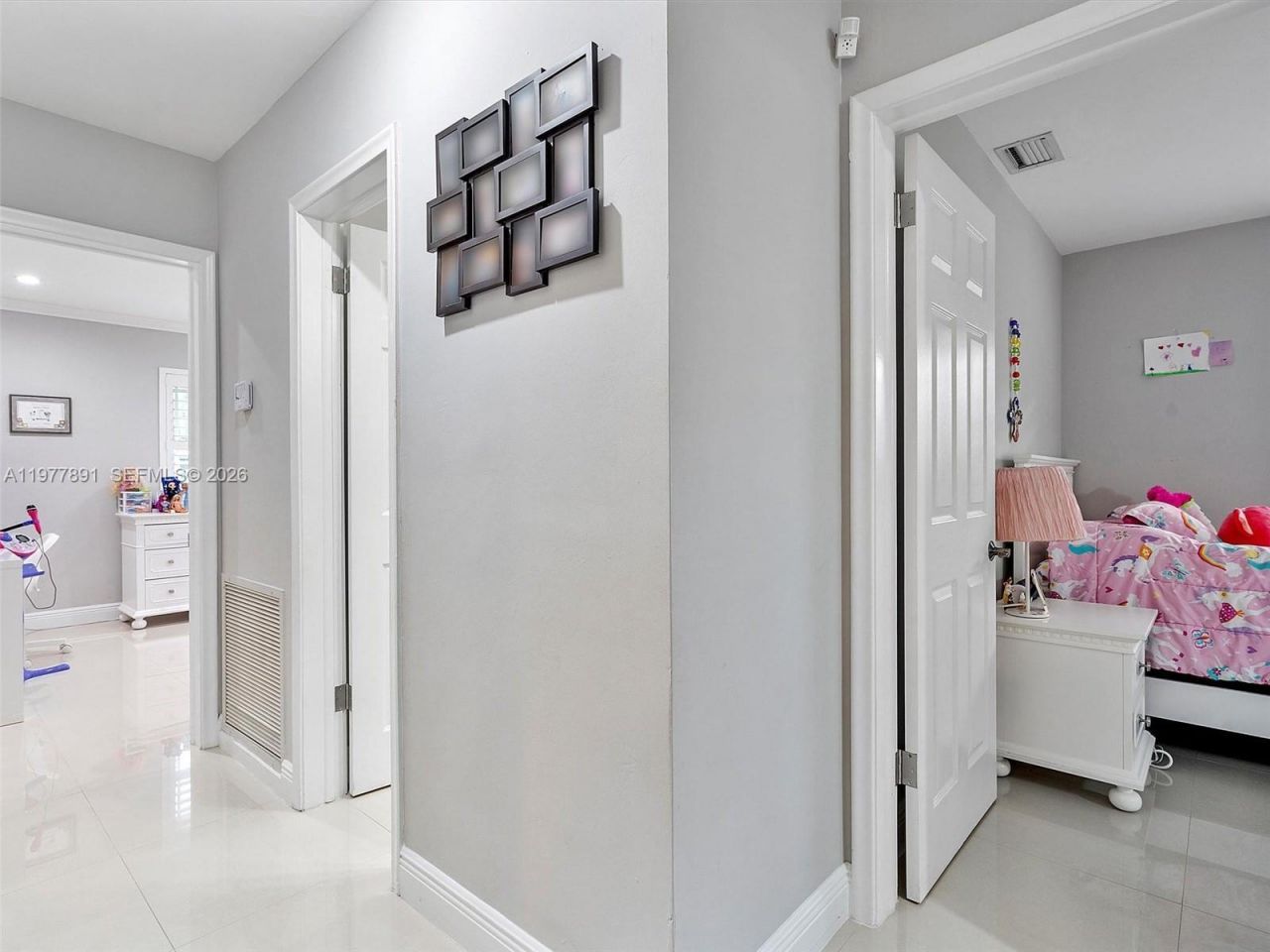 5620 SW 9th St, Plantation, FL 33317 Photo