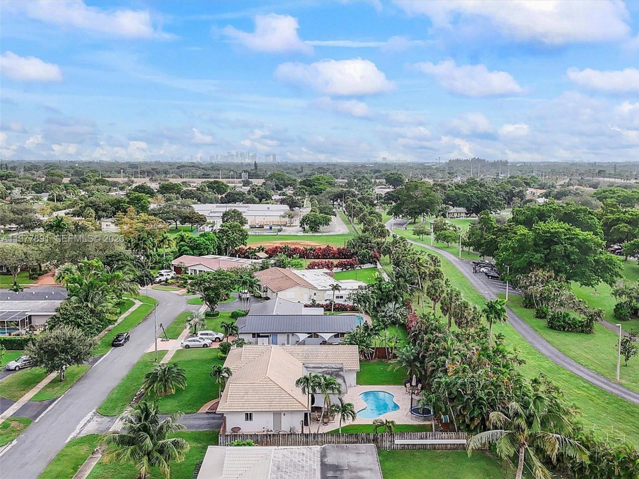 5620 SW 9th St, Plantation, FL 33317 Photo