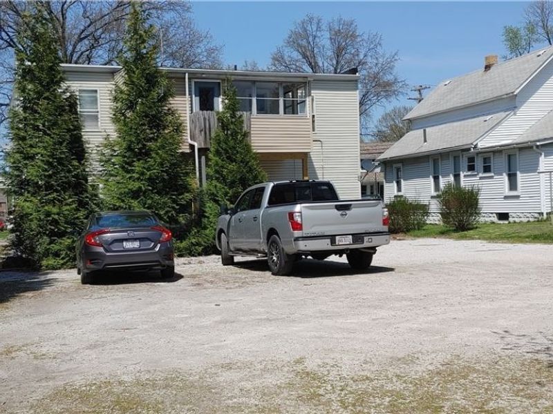 956 Grant Avenue, Unit 3, Cuyahoga Falls, OH 44221 Photo 2