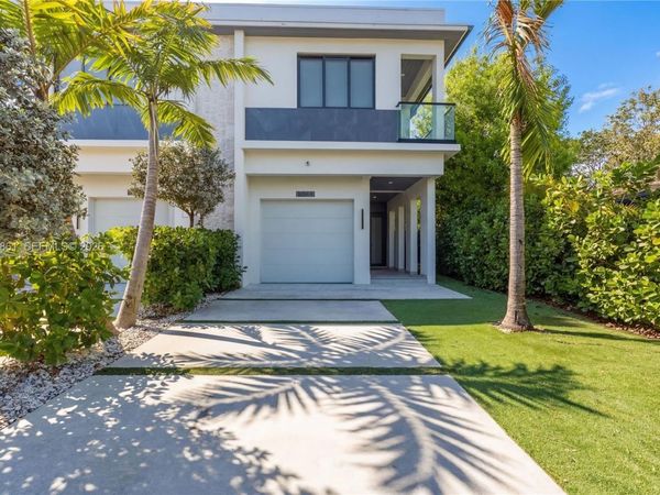 609 NE 8th Ave, Unit B, Fort Lauderdale, FL 33304