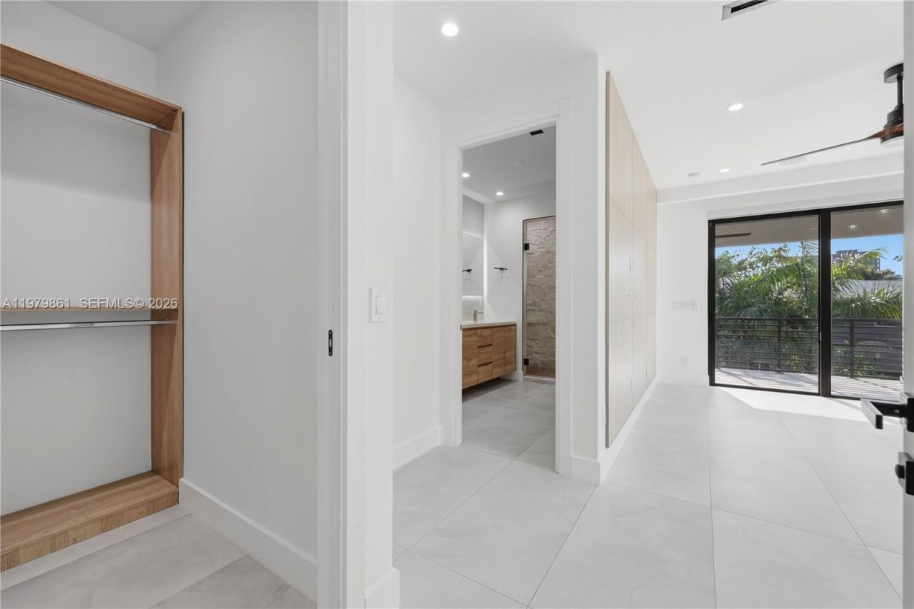 609 NE 8th Ave, Unit B, Fort Lauderdale, FL 33304 Photo