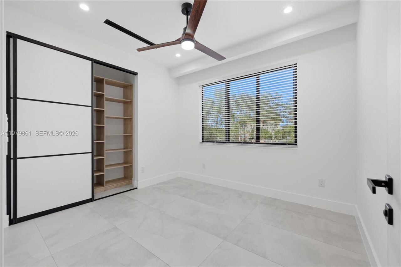 609 NE 8th Ave, Unit B, Fort Lauderdale, FL 33304 Photo