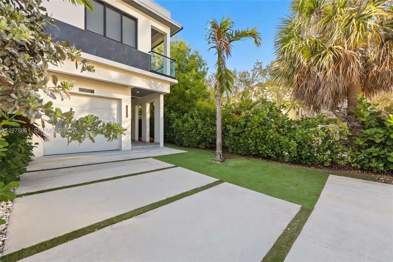 609 NE 8th Ave, Unit B, Fort Lauderdale, FL 33304 Photo