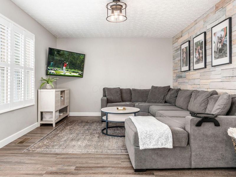 9105 Misty Dawn Drive, Columbus, OH 43240 Photo 18