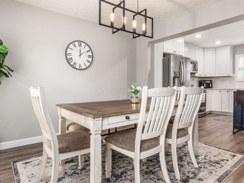 9105 Misty Dawn Drive, Columbus, OH 43240 Photo 6