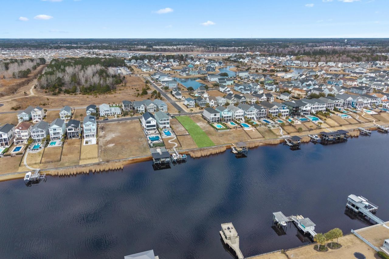 200 West Palms Dr.  Photo 15