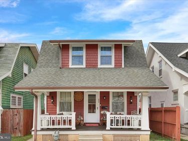 939 WAYNE AVENUE, YORK, PA 17403
