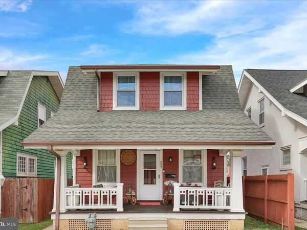 939 WAYNE AVENUE, YORK, PA 17403