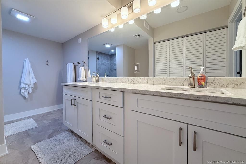 1950 SW Palm City Road, Unit 14-305, Stuart, FL 34994 Photo