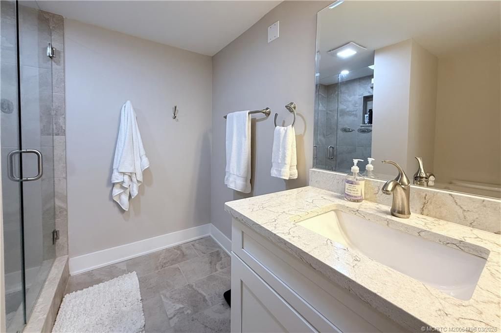 1950 SW Palm City Road, Unit 14-305, Stuart, FL 34994 Photo