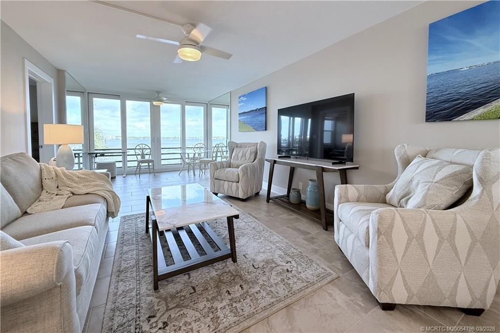 1950 SW Palm City Road, Unit 14-305, Stuart, FL 34994 Photo