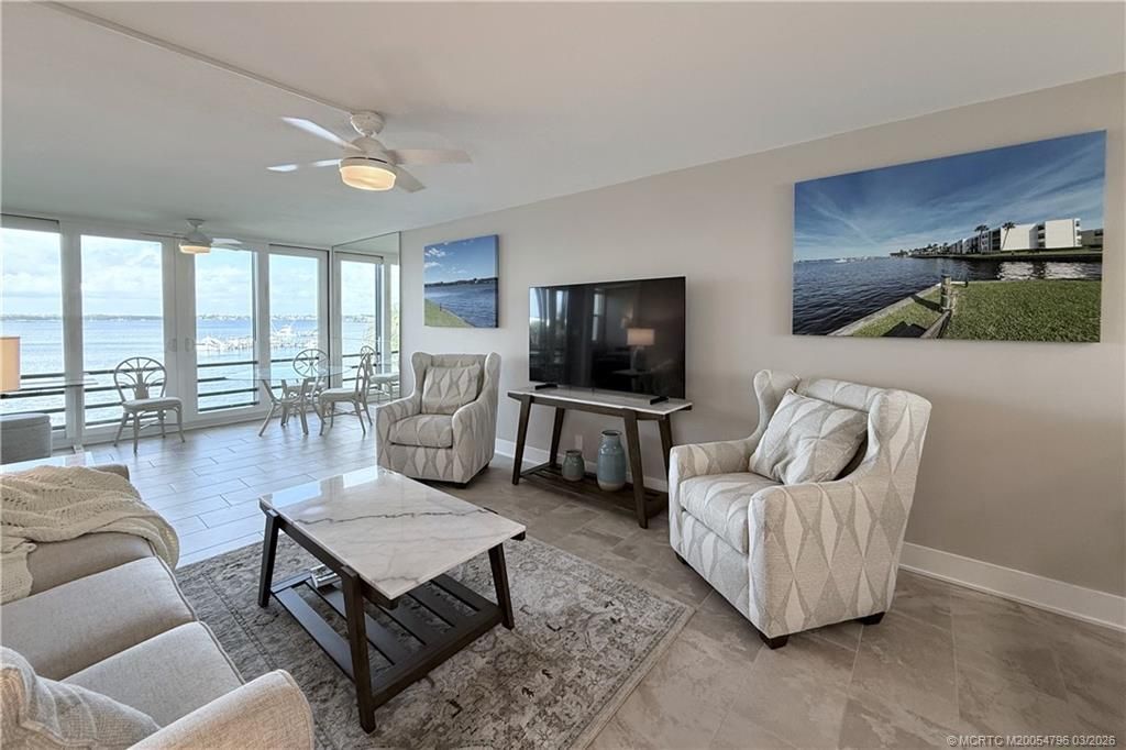 1950 SW Palm City Road, Unit 14-305, Stuart, FL 34994 Photo