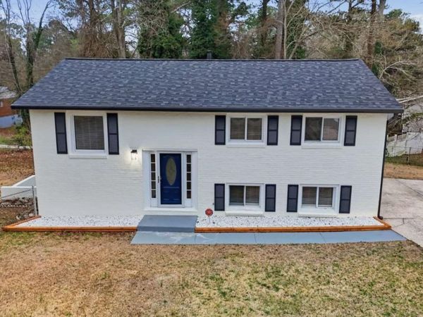 1332 Pineglen Drive, Riverdale, GA 30296