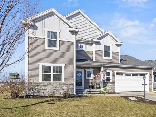 466 CRESCENDO Drive, Sun Prairie, WI 53590