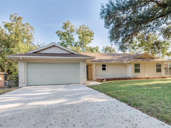 704 Turner Boulevard, Grand Prairie, TX 75050