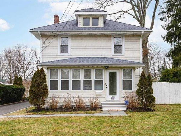 256 Nassau Road , Huntington, NY 11743