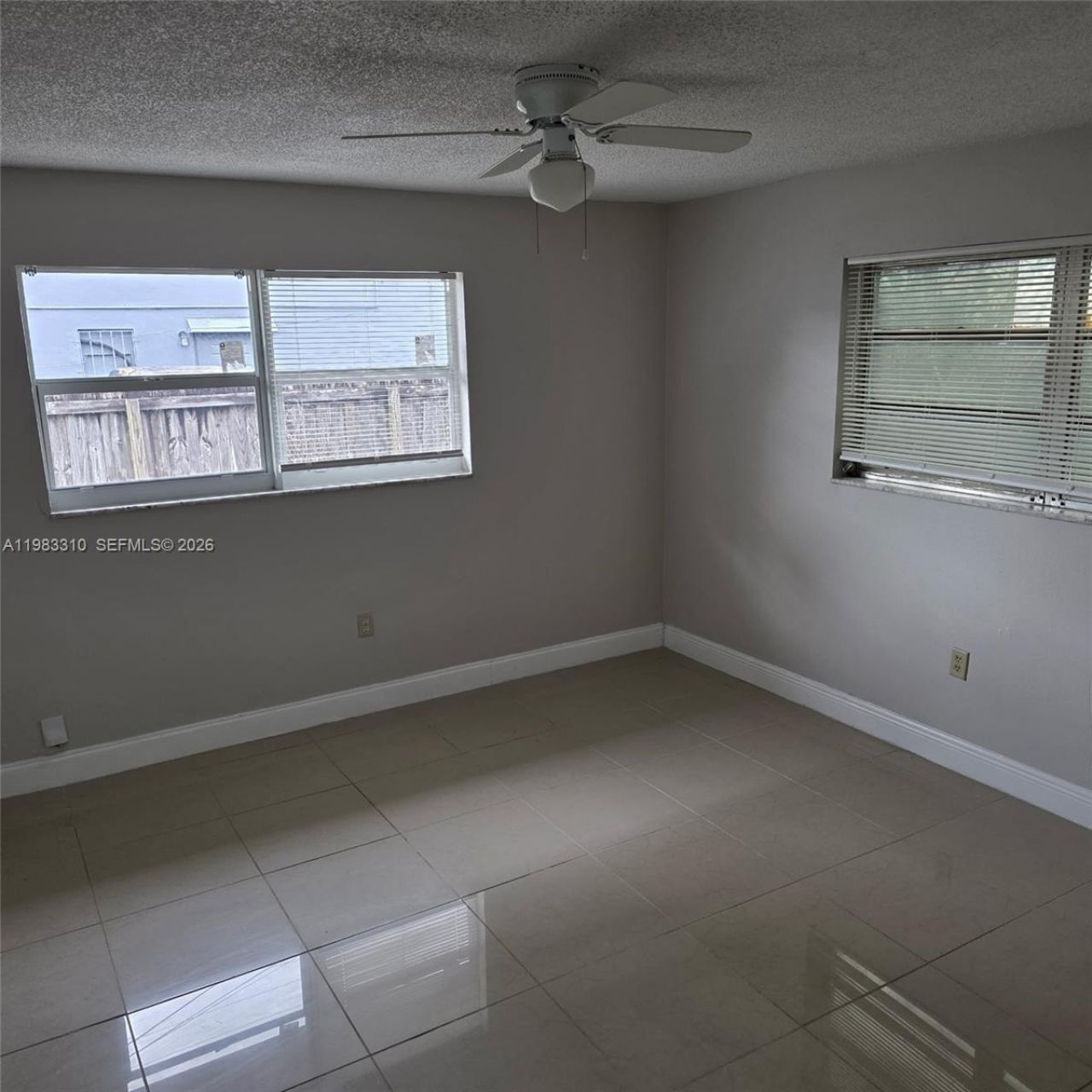 2570 NE 192nd St , Unit 2, Miami, FL 33180 Photo