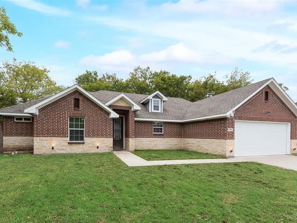 1708 Wright Street , Greenville, TX 75401