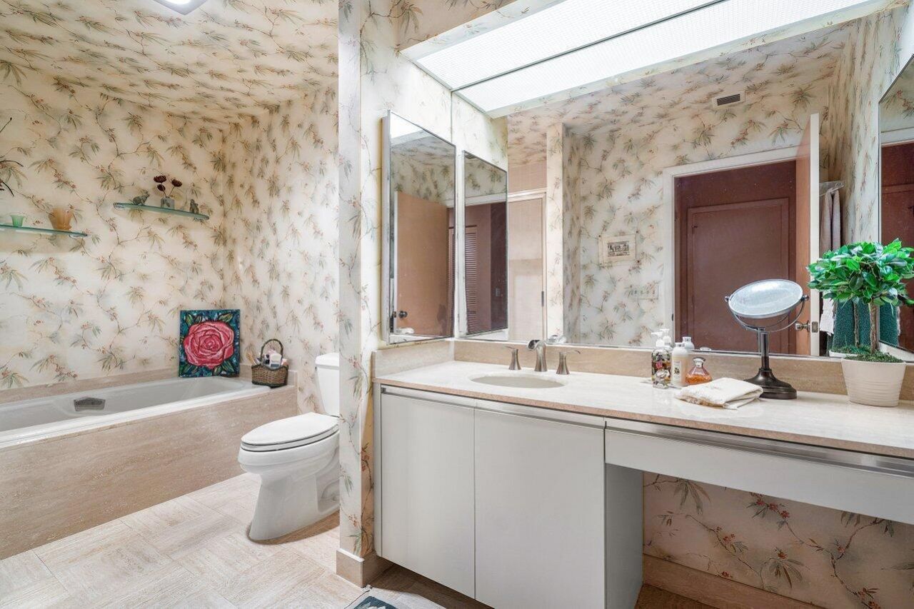 69 Eastgate Drive, Unit D, Boynton Beach, FL 33436 Photo