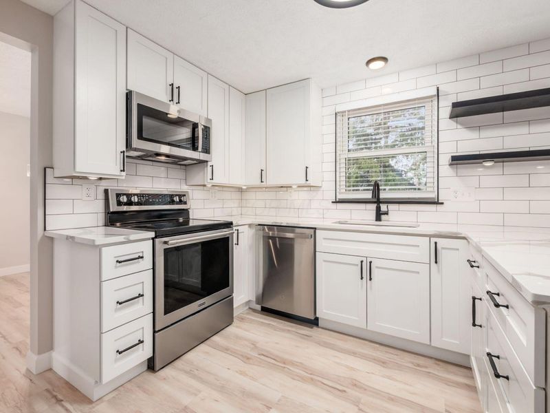 4851 Leybourne Drive, Hilliard, OH 43026 Photo 11