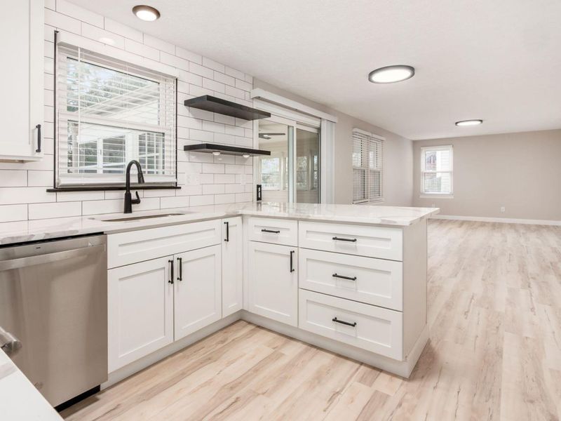 4851 Leybourne Drive, Hilliard, OH 43026 Photo 12