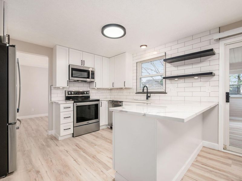 4851 Leybourne Drive, Hilliard, OH 43026 Photo 13