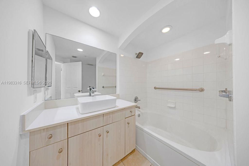 9172 Collins Ave , Unit 212, Surfside, FL 33154 Photo