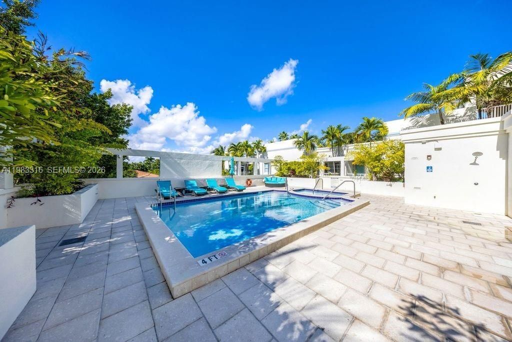 9172 Collins Ave , Unit 212, Surfside, FL 33154 Photo