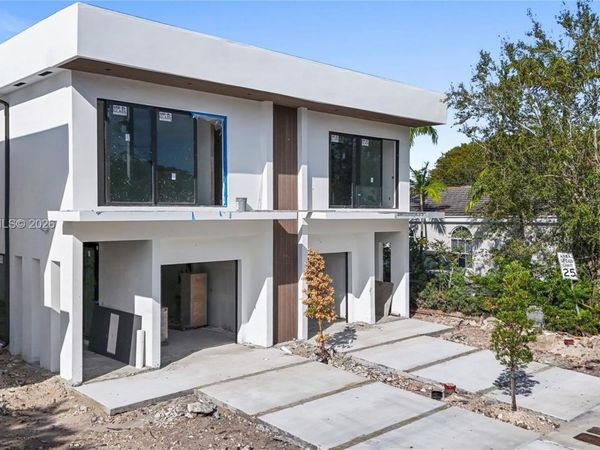 11 SE 12th Ave , Fort Lauderdale, FL 33301