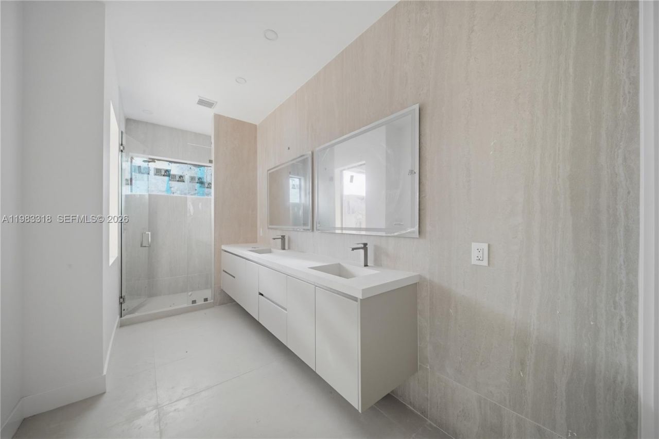 11 SE 12th Ave, Fort Lauderdale, FL 33301 Photo