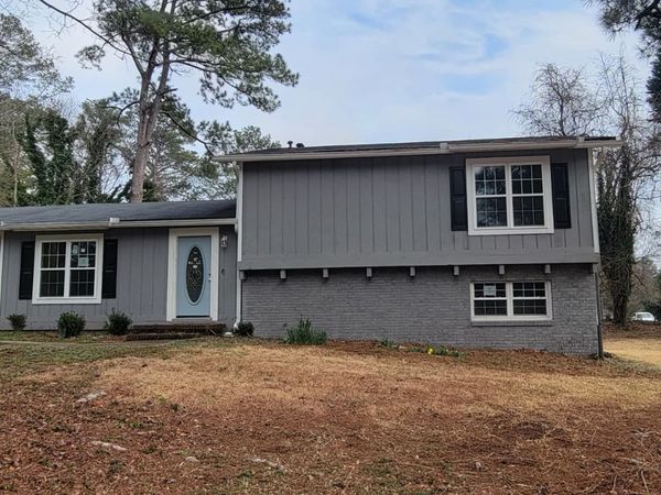 595 Lakeridge Drive SE, Conyers, GA 30094