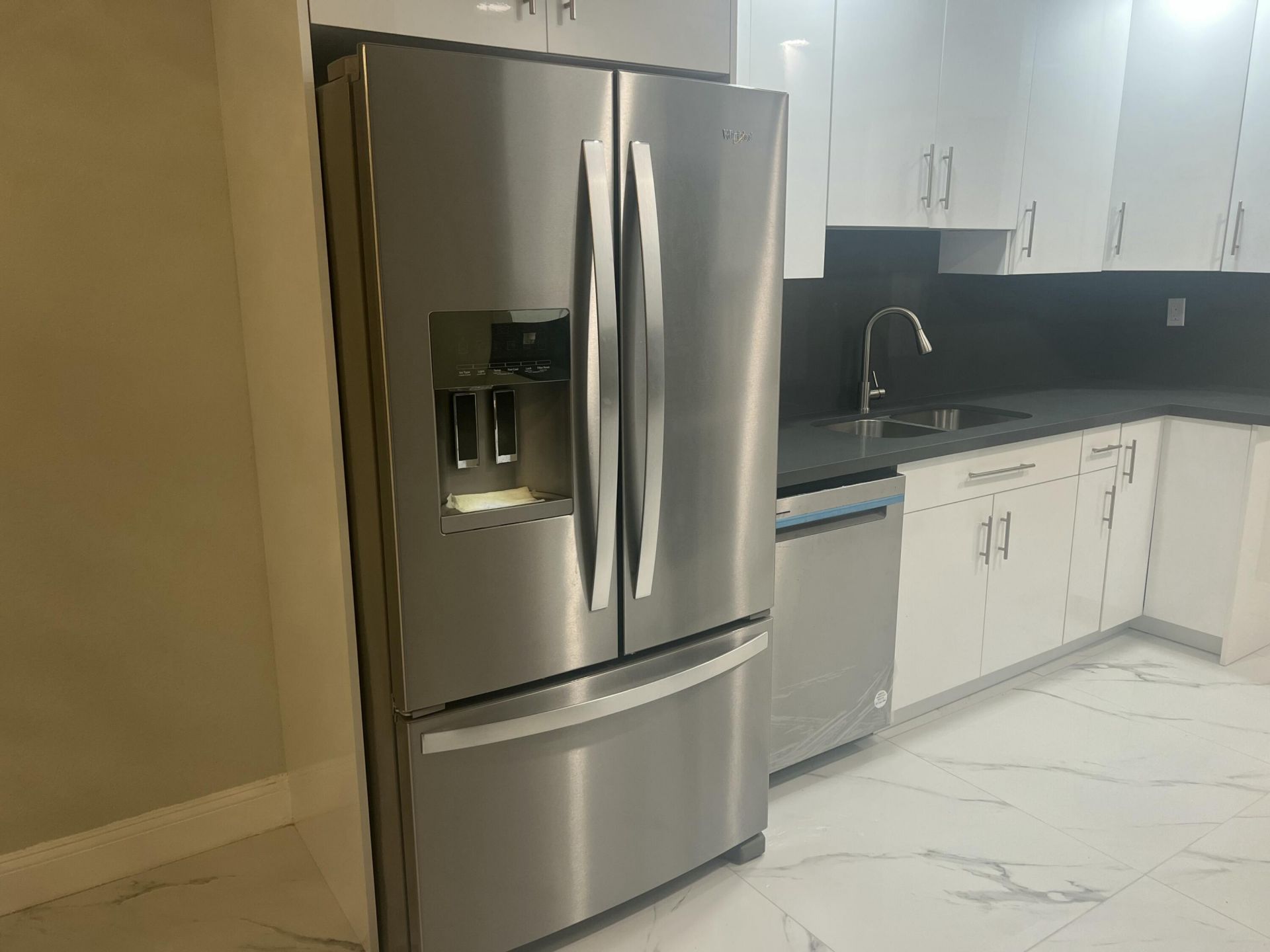 4680 NW 39th Street, Lauderdale Lakes, FL 33319 Photo